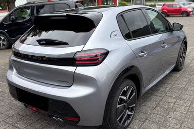 Peugeot 208 GT eDCS 1.2 mHEV