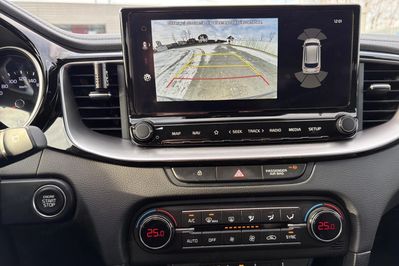 Kia Ceed 1.5 T-GDI Tribute DCT