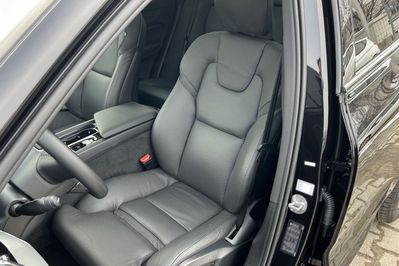 Volvo XC60 B5 B AWD Plus Dark aut