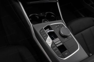 BMW Seria 3 330i xDrive