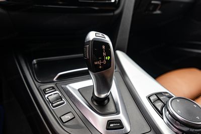 BMW Seria 3 330e iPerformance M Sport