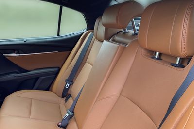 Toyota Camry 2.5 Hybrid Dynamic Force Executive e-CVT