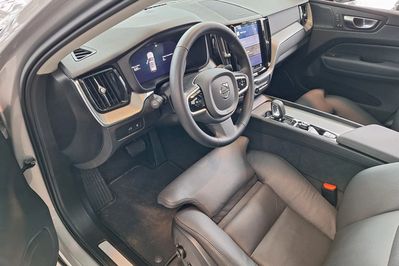 Volvo XC60 T6 Plug-In Hybrid AWD Plus Dark