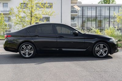 BMW Seria 5 520d xDrive M Sport sport-aut