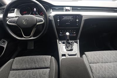 Volkswagen Passat TSI EVO Business DSG