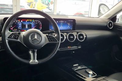 Mercedes CLA 200  Progressive