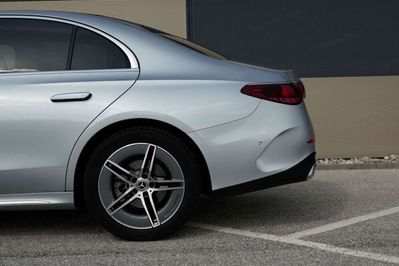 Mercedes Klasa E 220 d  4-Matic AMG