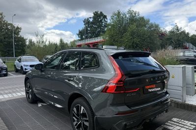 Volvo XC60 B5 B AWD Plus Dark