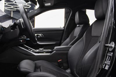 BMW Seria 3 318i M Sport aut