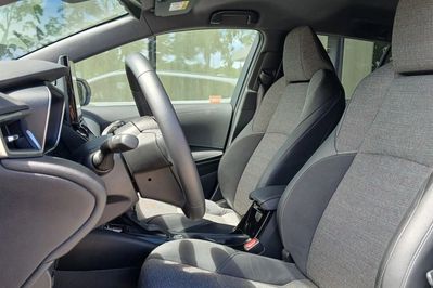 Toyota Corolla 1.8 Hybrid Style