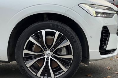 Volvo XC60 B5 B AWD Ultimate Dark