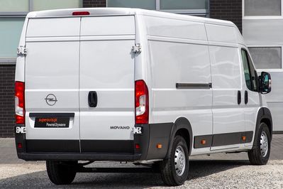 Opel Movano L4H2