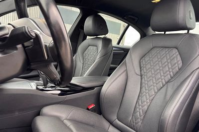 BMW Seria 5 518d M Sport