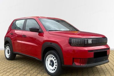 Fiat Grande Panda 44 kWh (Red)