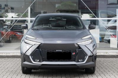 Toyota C-HR GR Sport 2.0 Hybrid Dynamic Force Plug-in