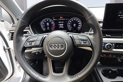 Audi A4 Avant 45 TFSI quattro S Line
