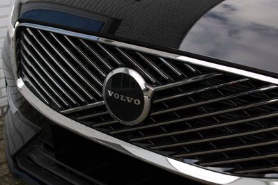 Volvo XC60 T6 Plug-In Hybrid AWD Core