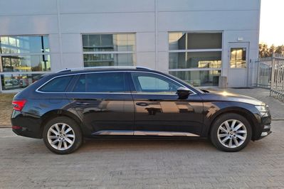 Skoda Superb 2.0 TDI SCR Style DSG