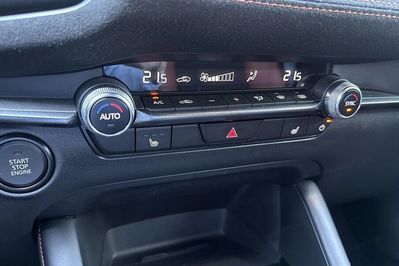 Mazda 3 2.0 Nagisa