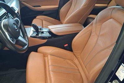 BMW Seria 5 Touring 540d xDrive M Sport