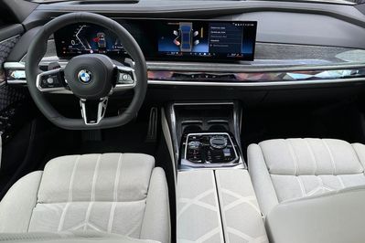 BMW Seria 7 740d xDrive mHEV M Sport sport-aut