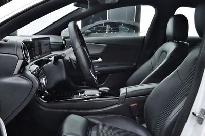 Mercedes CLA 200 7G-DCT