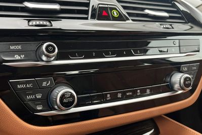 BMW Seria 5 530i xDrive mHEV Luxury Line aut