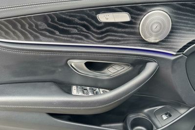 Mercedes Klasa E 300de AMG Line
