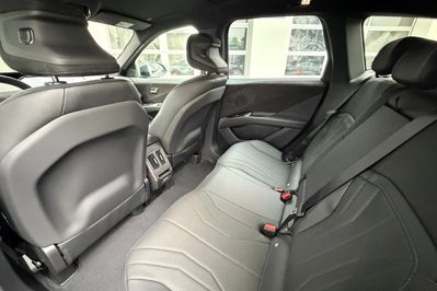BMW iX3 40 sDrive 86.9kWh