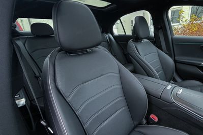 Mercedes Klasa E 200 4-Matic AMG