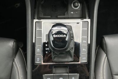 Skoda Superb 2.0 Tdi Scr L&K Dsg