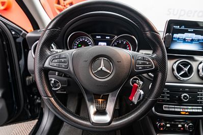 Mercedes GLA 200 7G-DCT