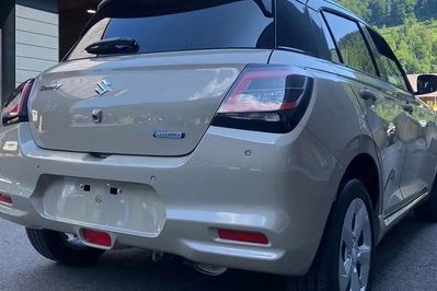 Suzuki Swift Premium Plus 1.2 Dualjet SHVS