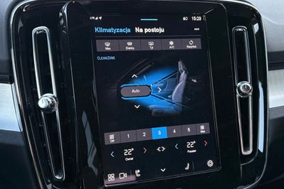 Volvo XC40 B3 Plus Dark aut