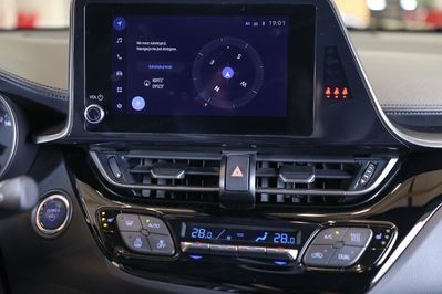 Toyota C-HR 2.0 Hybrid Style