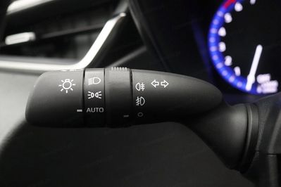 Suzuki Swace Elegance 1.8 Hybrid CVT