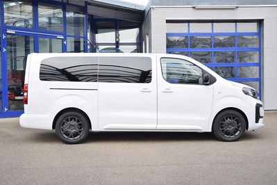 Opel Zafira Life Extra Long L2H1 Business AT8