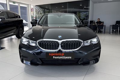 BMW Seria 3 318i Advantage aut