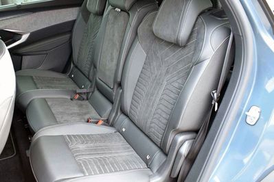 Peugeot 5008 GT e-DCS7 1.6 PHEV