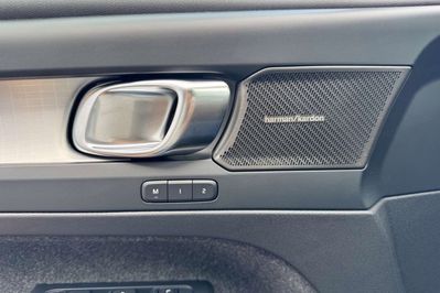 Volvo XC40 B4 Plus Dark