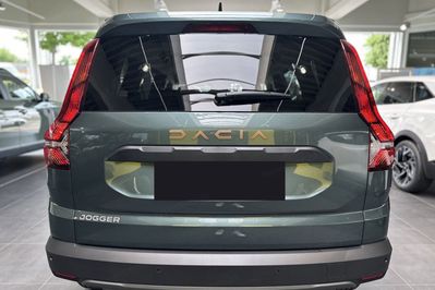 Dacia Jogger Extreme 5-miejsc 1.6 Full Hybrid