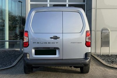 Peugeot Partner Van XL L2H1 EAT8