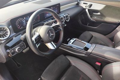 Mercedes CLA 200 AMG Line 7G-DCT