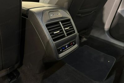 Skoda Superb 2.0 TDI SCR 4x4 Selection DSG
