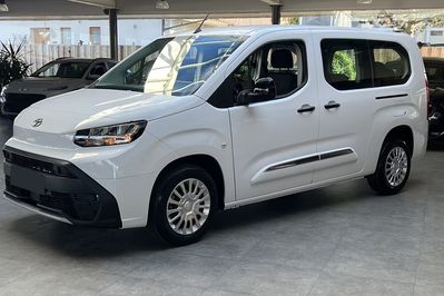 Toyota Proace City Verso Long Business