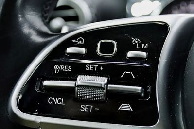 Mercedes Klasa E 300 de 9G-TRONIC