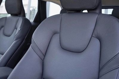 Volvo XC60 B5 B AWD Plus Dark