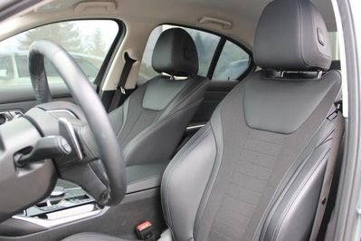 BMW Seria 3 320i xDrive
