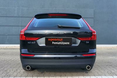 Volvo XC60 T4 Momentum Pro