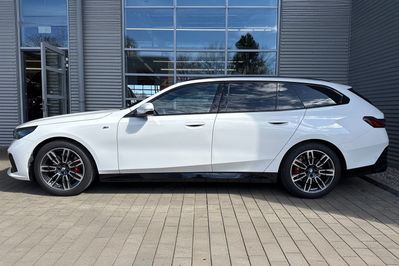 BMW Seria 5 Touring 520d xDrive M Sport